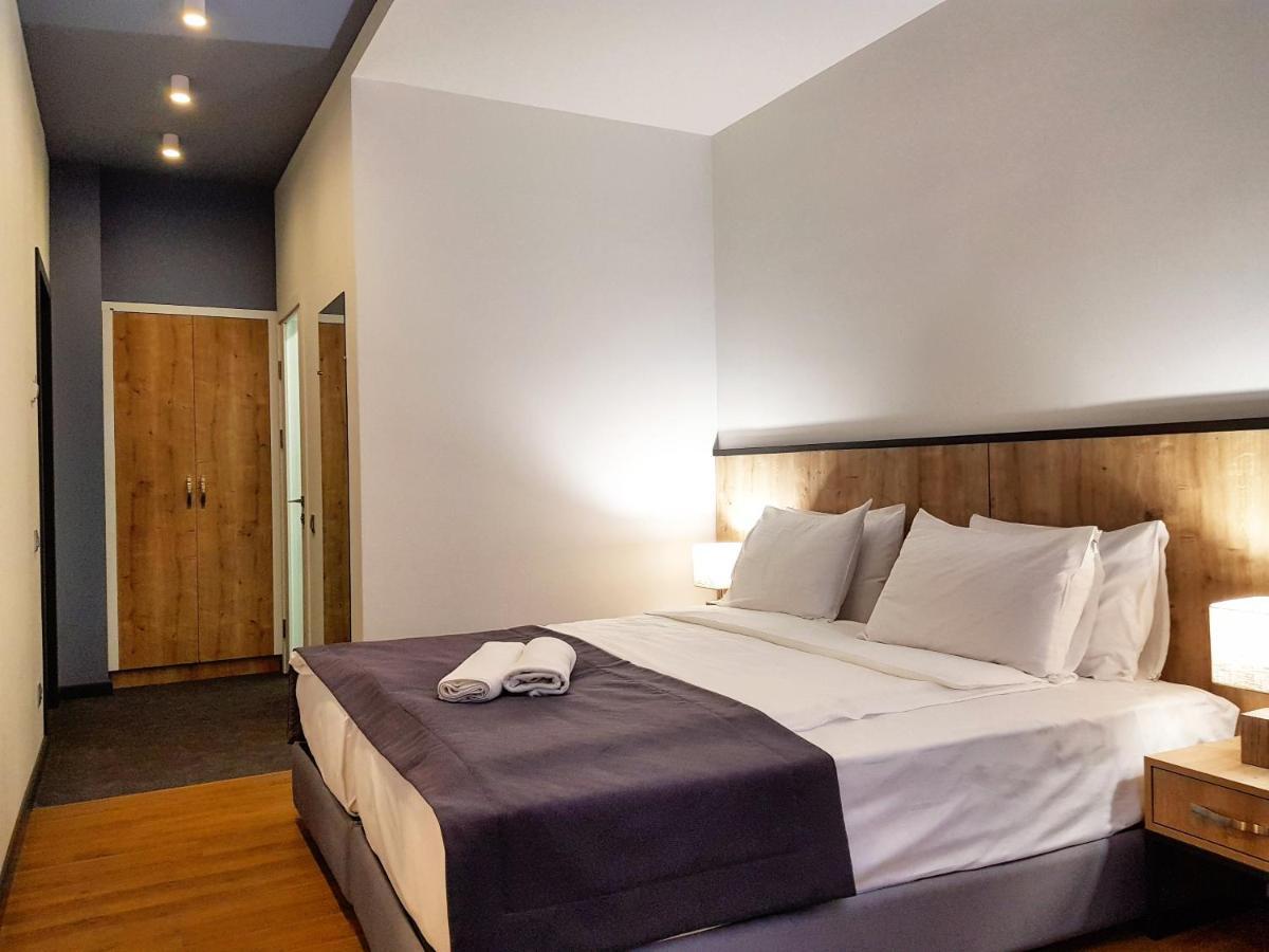 Hotel Alpha Γιερεβάν Εξωτερικό φωτογραφία