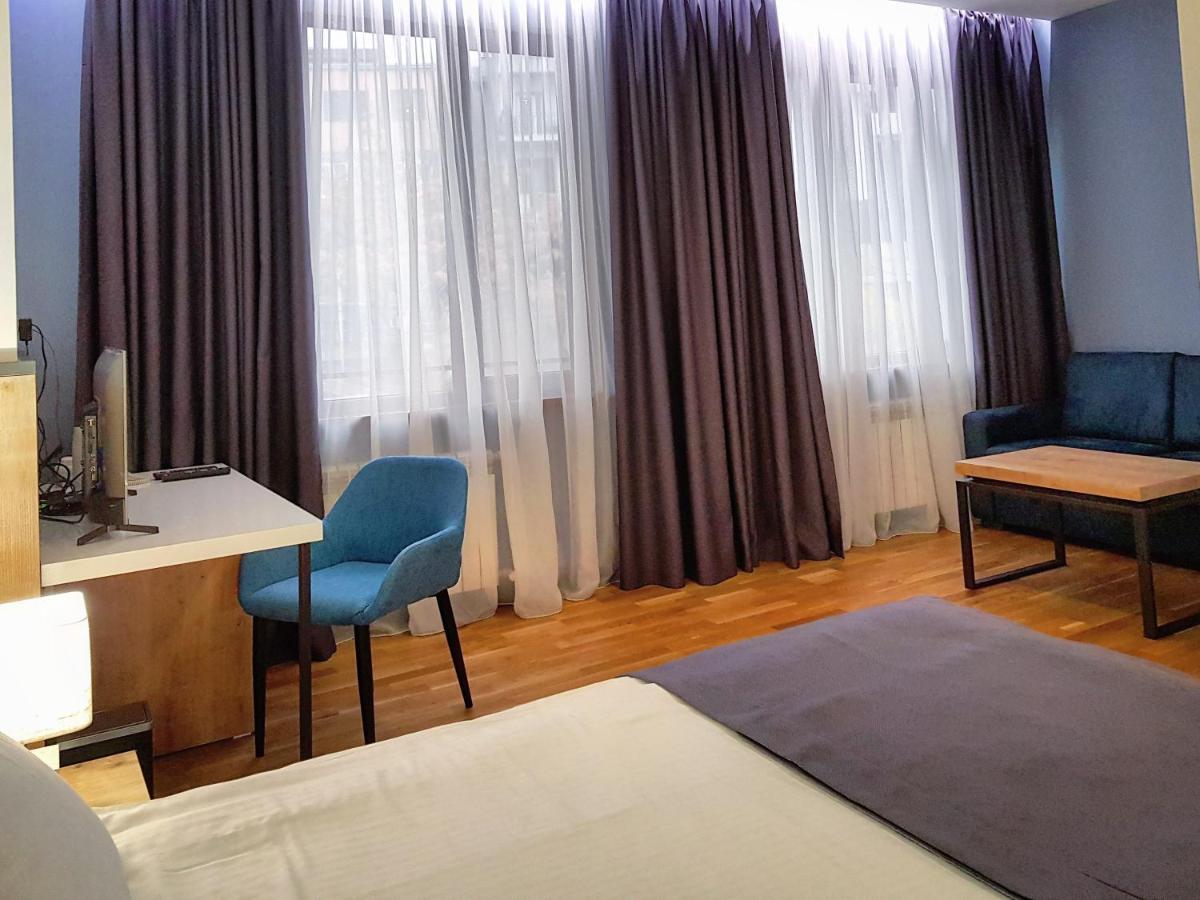 Hotel Alpha Γιερεβάν Εξωτερικό φωτογραφία