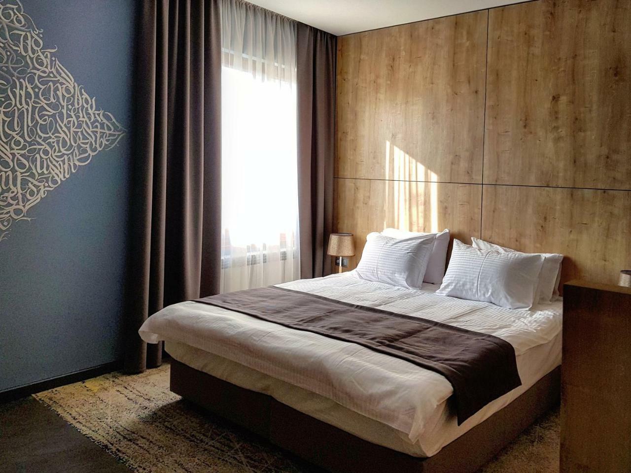 Hotel Alpha Γιερεβάν Εξωτερικό φωτογραφία