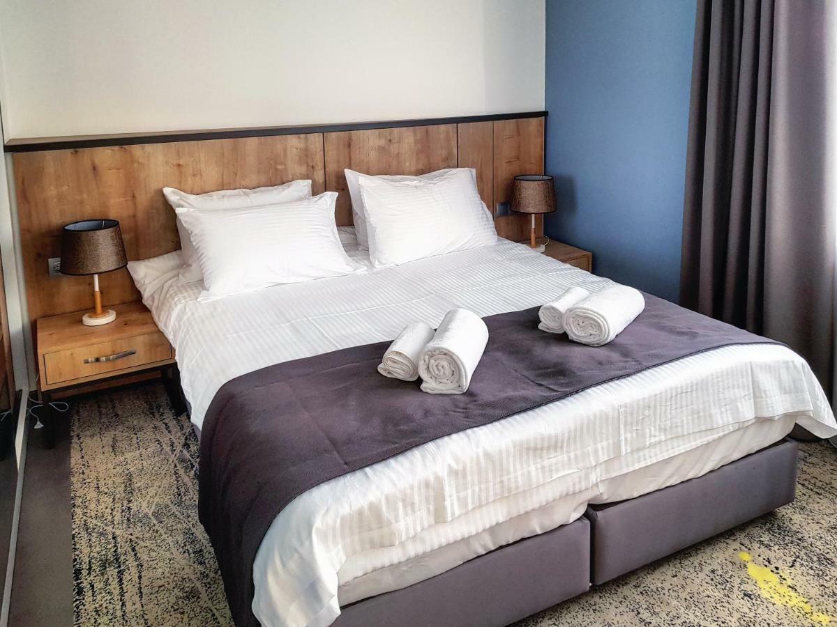 Hotel Alpha Γιερεβάν Εξωτερικό φωτογραφία
