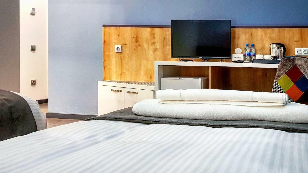 Hotel Alpha Γιερεβάν Εξωτερικό φωτογραφία