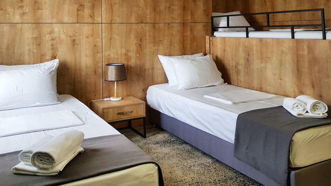 Hotel Alpha Γιερεβάν Εξωτερικό φωτογραφία