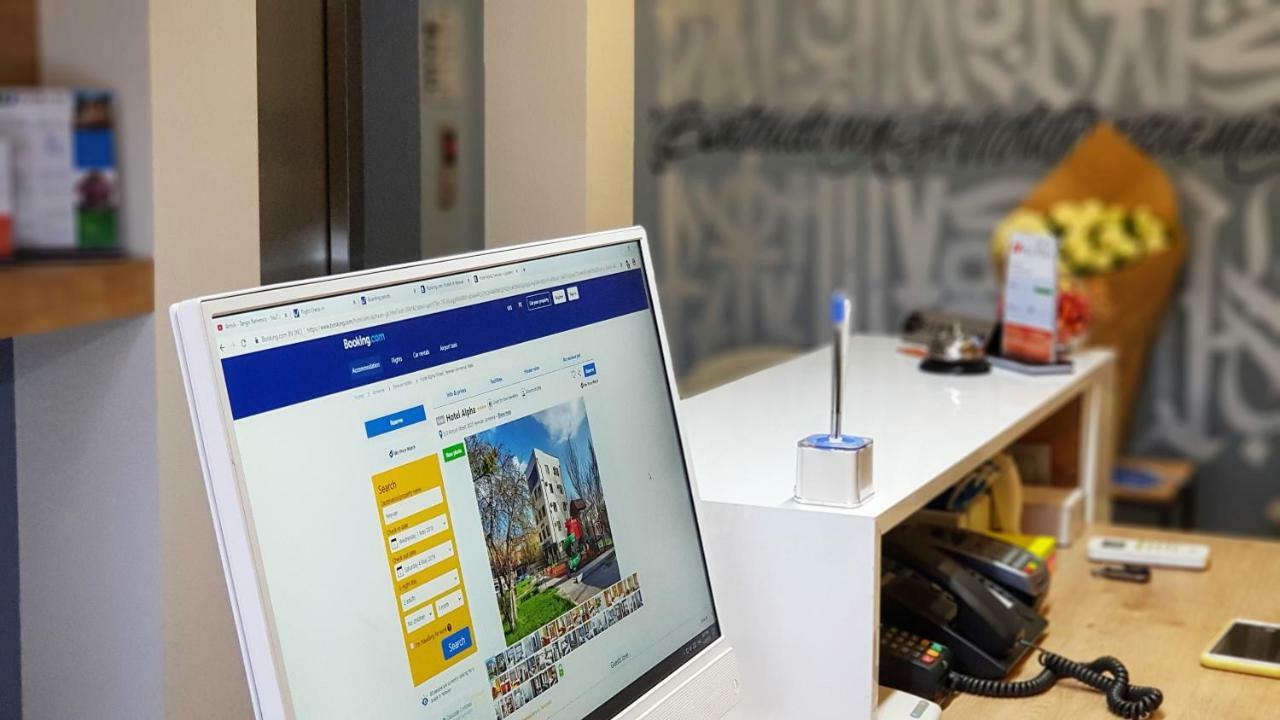 Hotel Alpha Γιερεβάν Εξωτερικό φωτογραφία